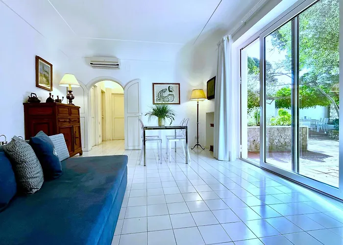 Olive Βίλα Κάπρι